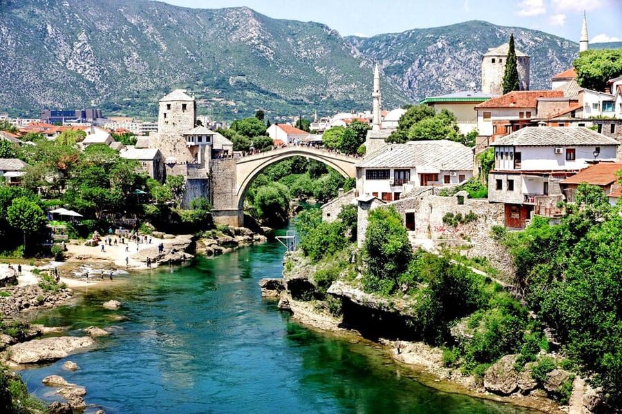 From Makarska : Mostar and Kravica Waterfalls Day Trip - Who will enjoy this outing most