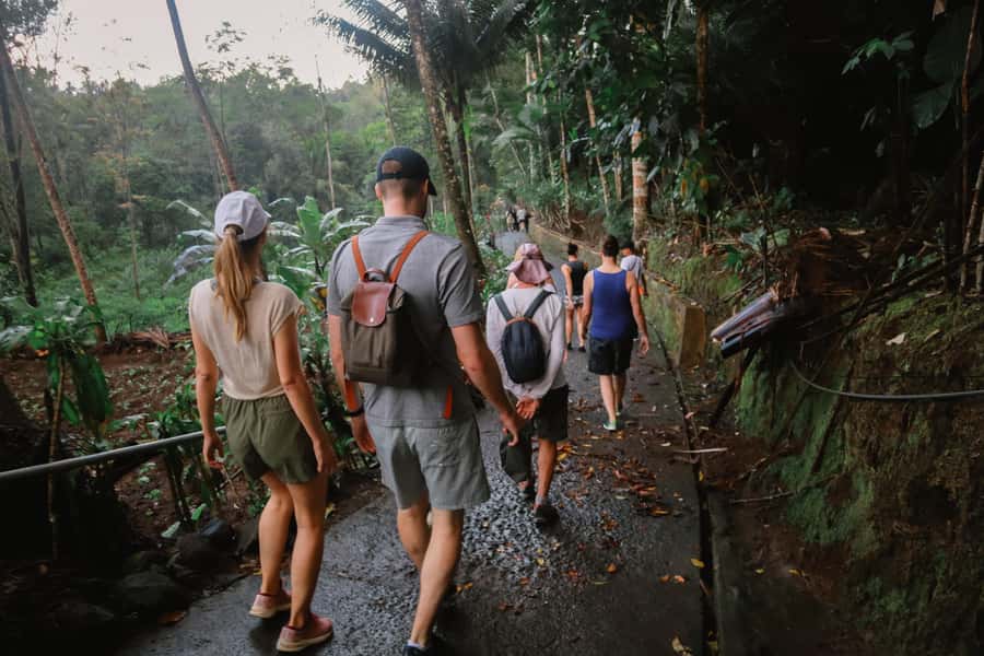 From Malang or Surabaya: Tumpak Sewu Waterfall Group Tour - FAQ