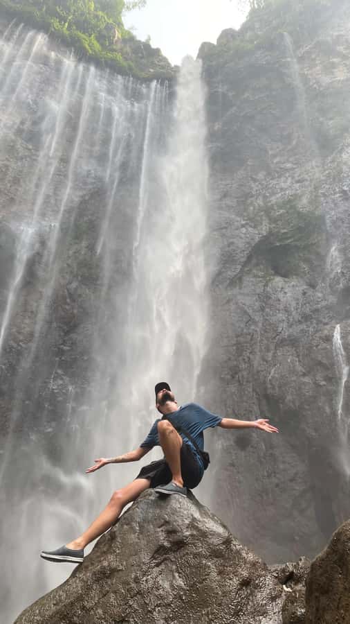 From Malang: Tumpak Sewu Waterfall Day Trip (Sharing) - Goa Tetes adds a second wet adventure