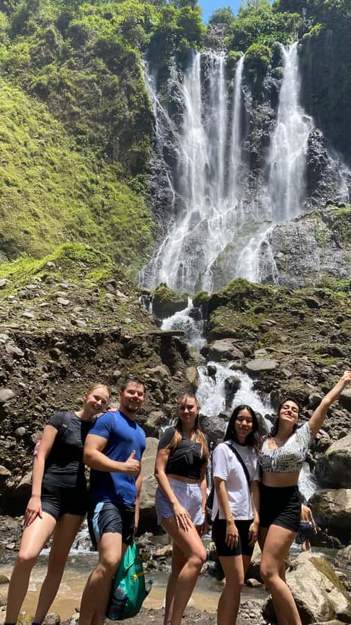 From Malang: Tumpak Sewu Waterfall Sharing Tour - The climb back is harder than it looks