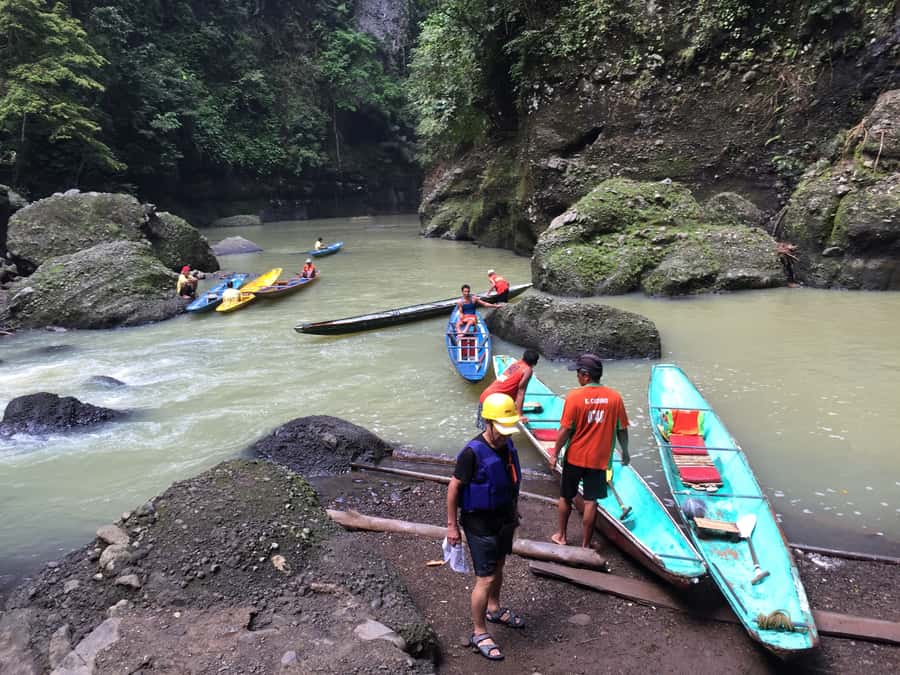 From Manila: Taal Volcano Island & Pagsanjan Falls Day Tour - A long day with two very different payoffs
