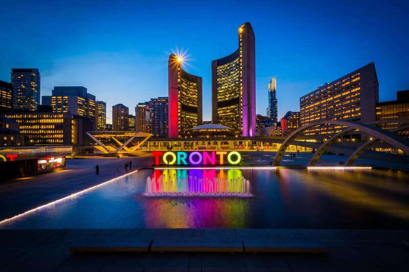 From Montreal: Toronto, Niagara Falls & 1000 Islands Tour - My verdict: a strong choice for maximum sights in minimum time
