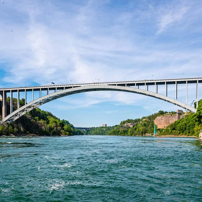 From New York City: Niagara Falls Guided Tour - Goat Island, Luna Park, and Bridal Veil Falls