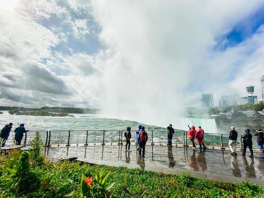 From NYC: 1-Day Niagara Falls Tour - Breakfast before the waterfalls