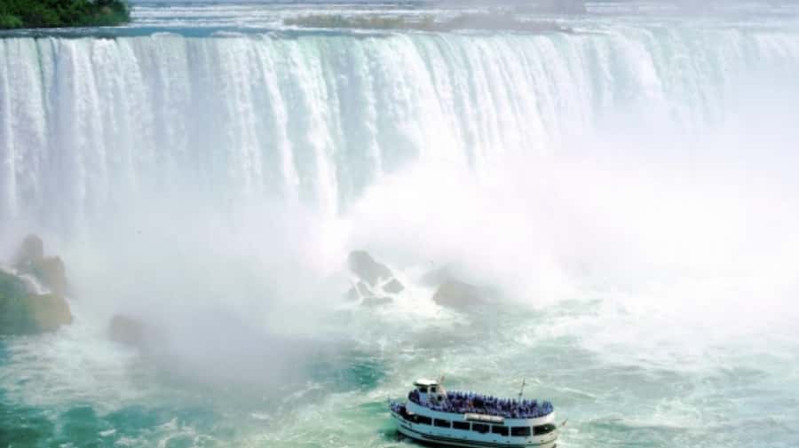 From NYC: Niagara Falls Day Trip with Optional Boat Ride - A 22-hour escape from Manhattan