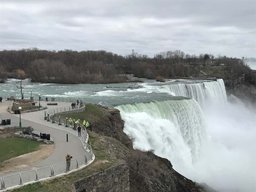 From NYC: Niagara Falls Day Trip with Optional Boat Ride - Nikola Tesla and the power of the river
