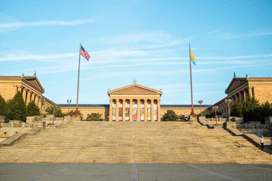 From NYC: Niagara Falls, Washington, and Philadelphia Tour - Washington begins with the Iwo Jima Memorial