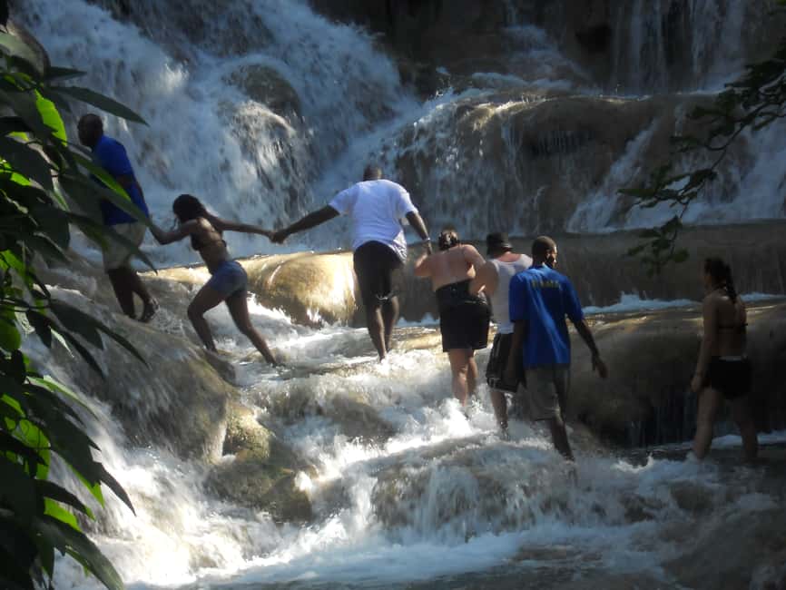 From Ocho Rios: Bob Marley & Dunn’s River Falls 6/7Hour Tour - Key points to know before booking