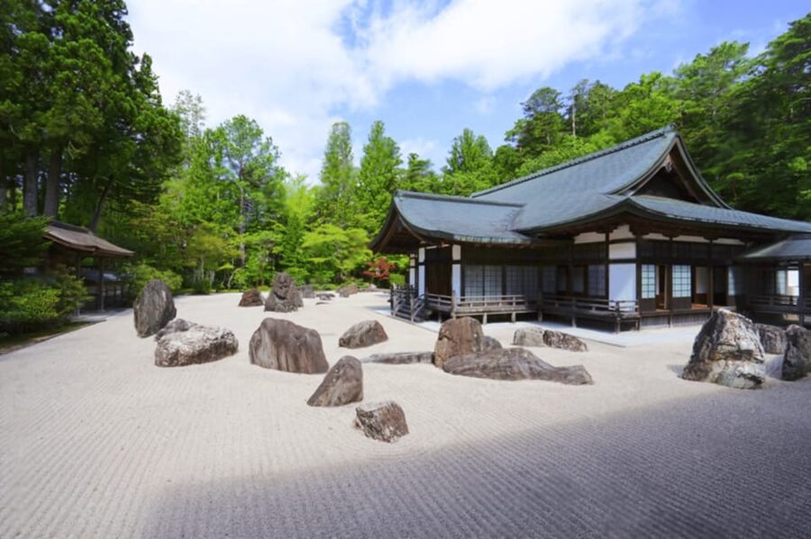 From Osaka/Kyoto:Mount Koya, Wakayama & Nachi Waterfall Trip - The 176-year-old Mount Koya market offers a local pause