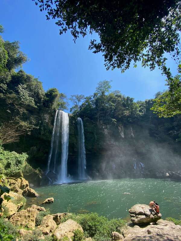From Palenque: Waterfalls Misol-ha y Agua Azul. - Misol-Ha: 45 minutes behind the falling water