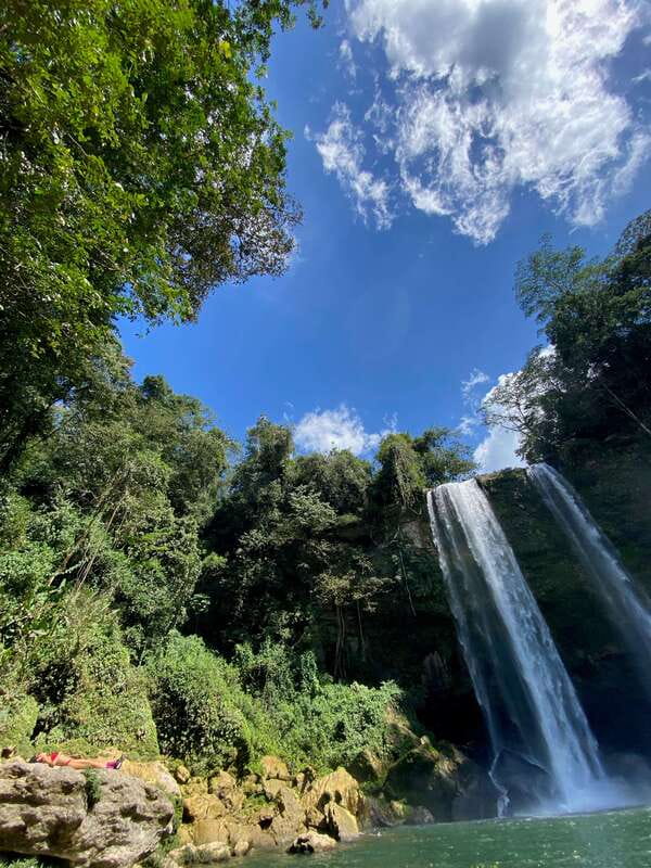 From Palenque: Waterfalls Misol-ha y Agua Azul. - The schedule and the pace