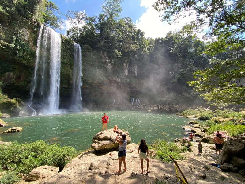 From Palenque: Waterfalls Misol-ha y Agua Azul. - The road from Palenque to Misol-Ha