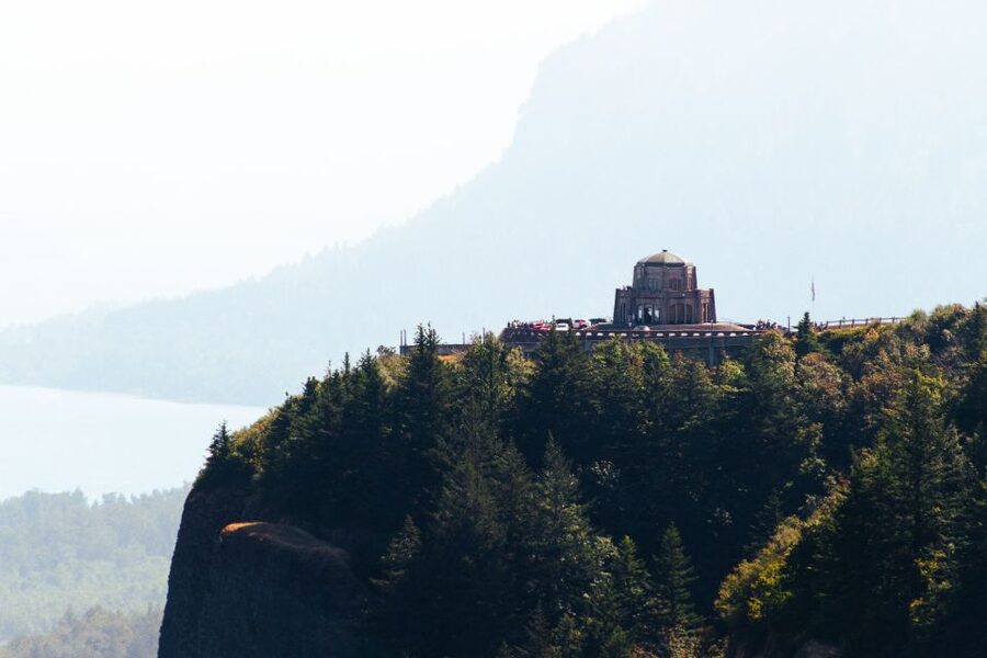 From Portland: Columbia Gorge Waterfalls Tour - What the small van adds to the day
