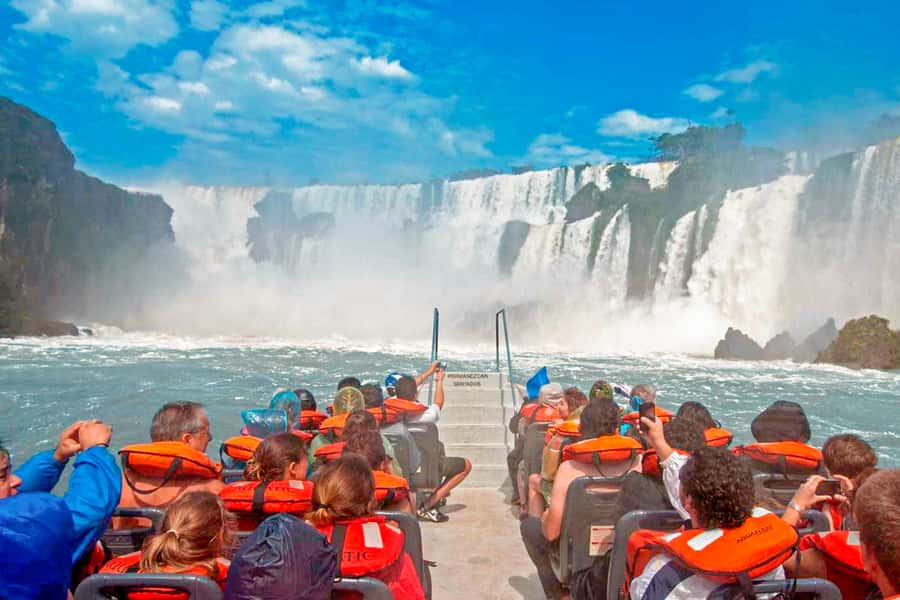 From Puerto Iguazu: Argentinian Iguazu Falls with Boat Ride - Who should book this boat and park combination?