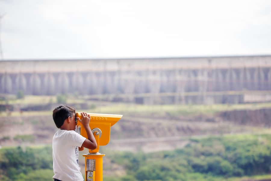 From Puerto Iguazu: Itaipu Dam Tour with Entrance Ticket - How much value do the transfers add?
