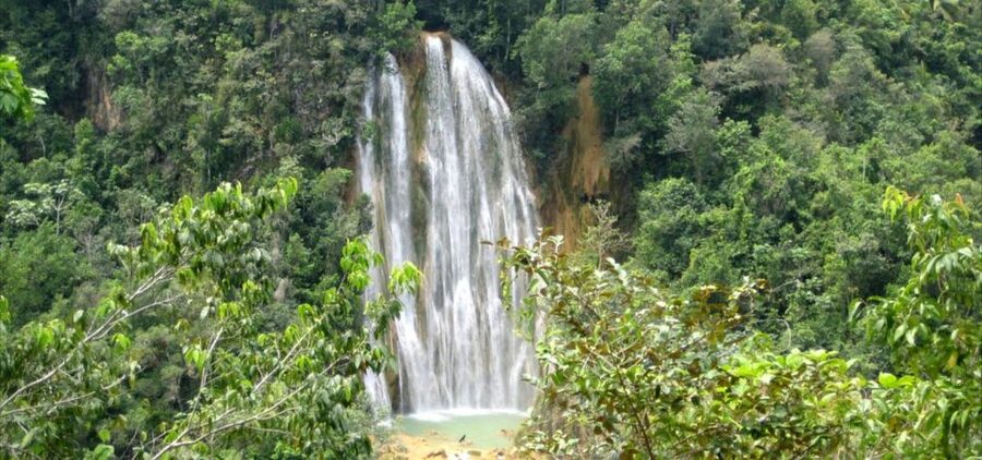 From Punta Cana: Samaná, Cayo Levantado & El Limón Waterfall - What to pack for the 12-hour outing