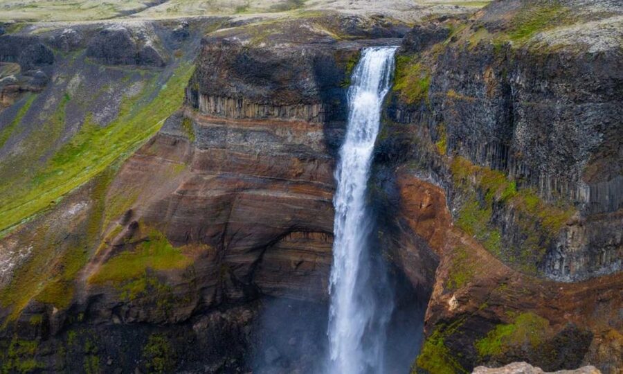 From Reykjavik: Landmannalaugar & Háifoss Waterfall Tour - The hot pool after the hike