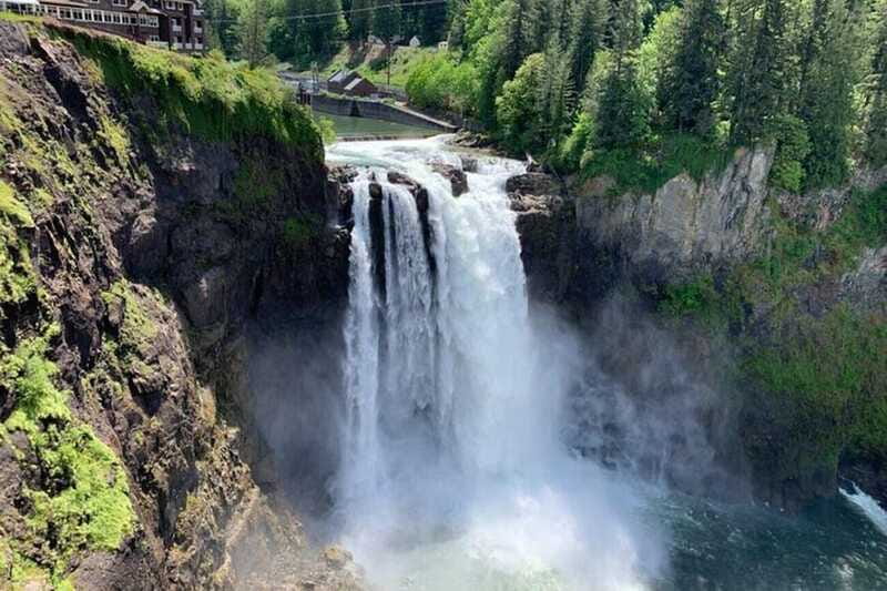 From Seattle: Pacific Northwest Waterfalls & Hiking Tour - Who should book this outing