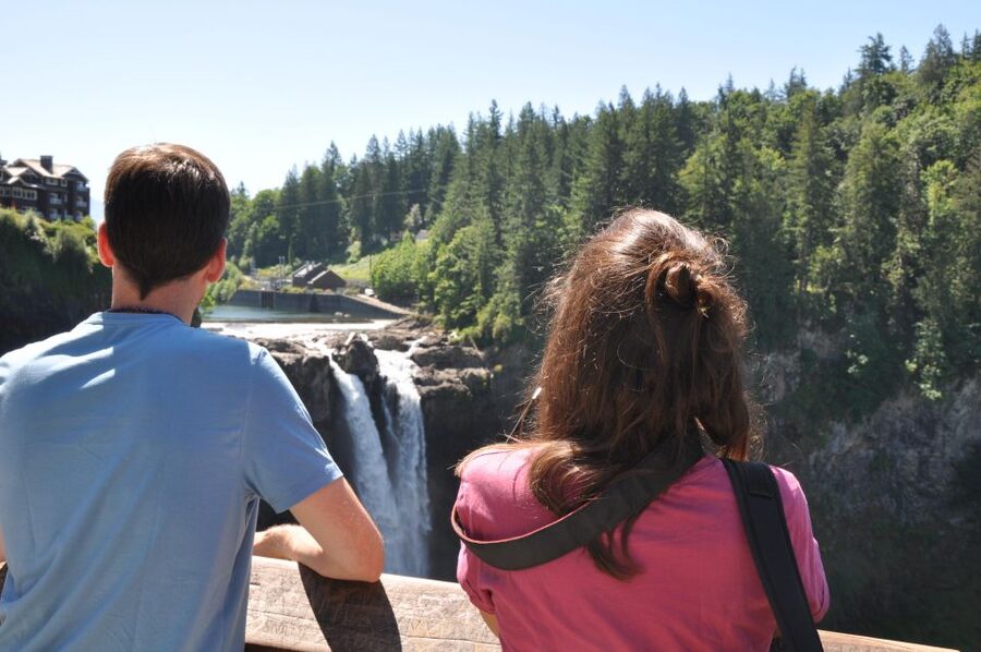 From Seattle: Snoqualmie Falls and Wineries Tour w/ Transfer - Why Snoqualmie Falls makes this tour worthwhile