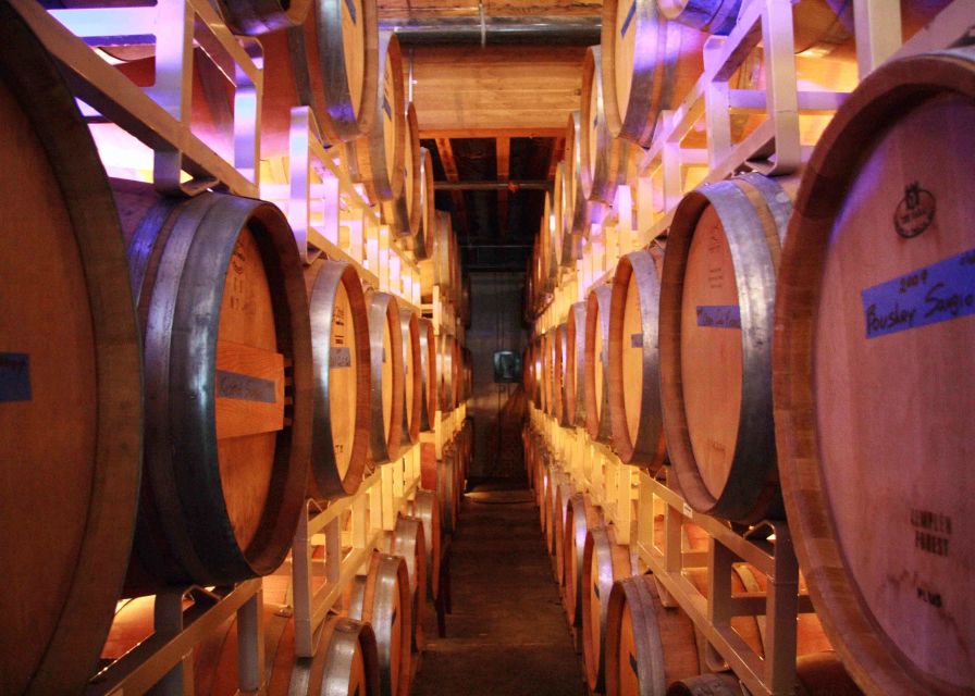 From Seattle: Snoqualmie Falls & Woodinville Wine Tasting - Why the guide makes a difference