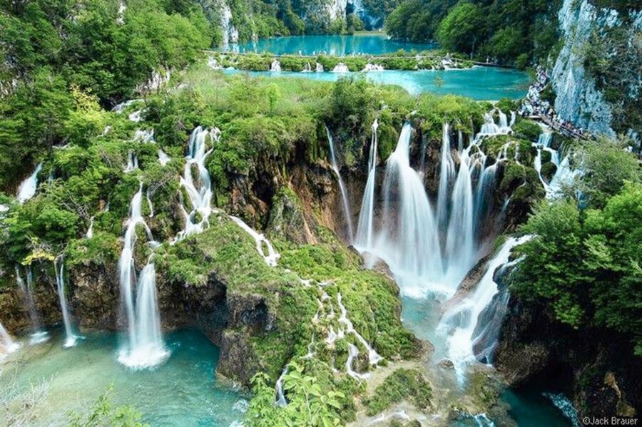 From Split or Trogir: Plitvice Lakes Guided Tour - The final call