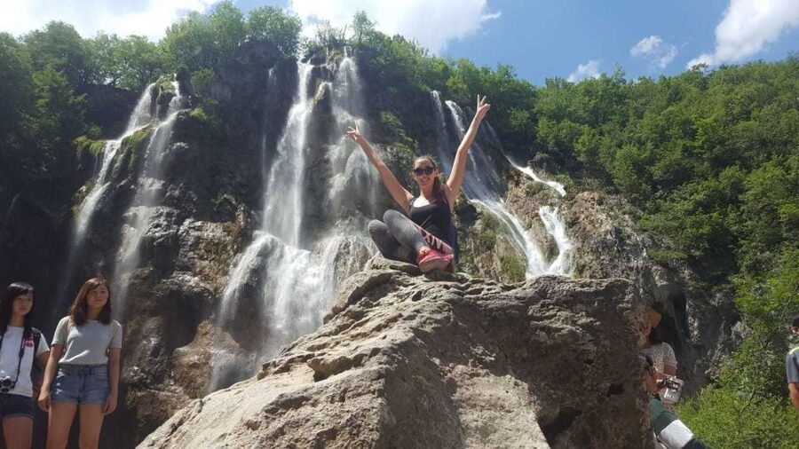 From Split or Trogir: Plitvice Lakes Trip with Entry Ticket - Lunch at Vila Velebita