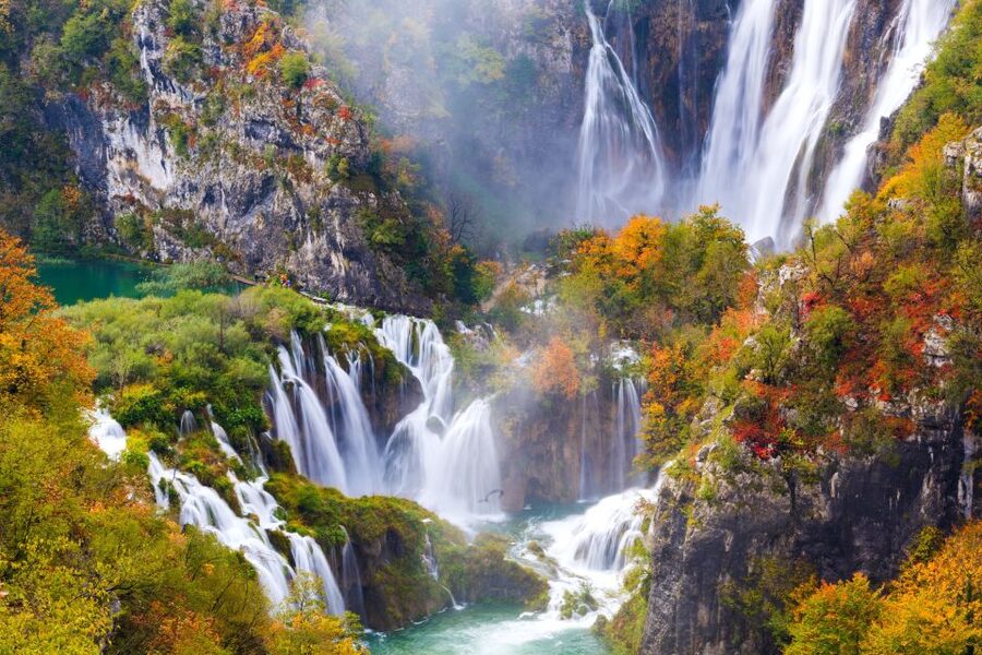From Split: Plitvice Lakes Guided Tour with Entry Tickets - Three and a half hours across the Croatian countryside