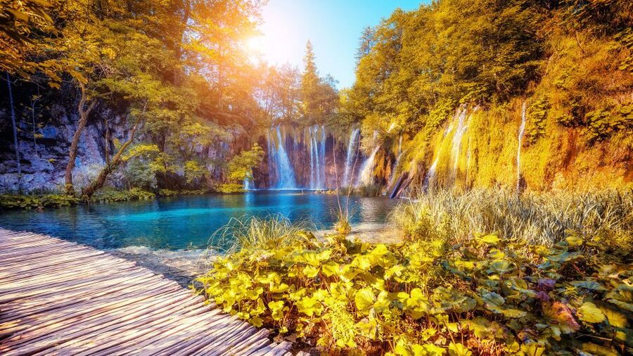 From Split: Plitvice Lakes Guided Tour with Entry Tickets - What the $116 price includes