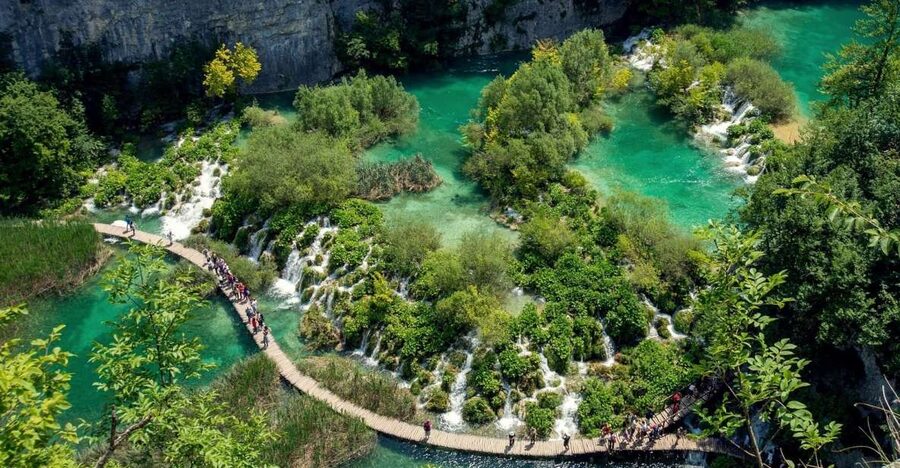 From Split: Private Tour to Plitvice Lakes National Park - The long road inland from Split