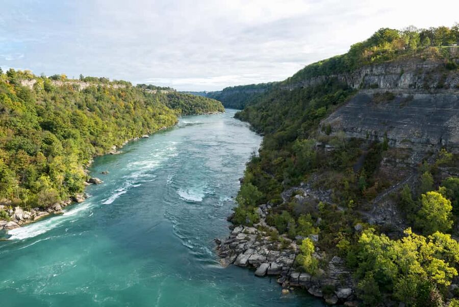 From Toronto: Niagara Falls Bus Tour with Boat Cruise - A full Niagara Falls day from Toronto