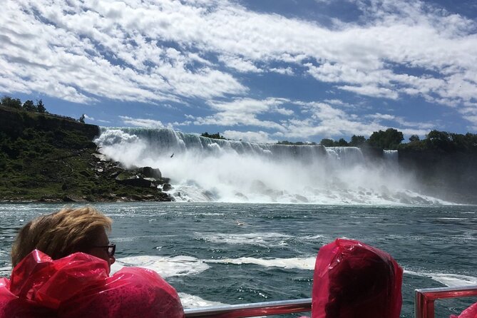 From Toronto: Niagara Falls Day Tour with Optional Boat Cruise - The Niagara Parkway gives the day some shape