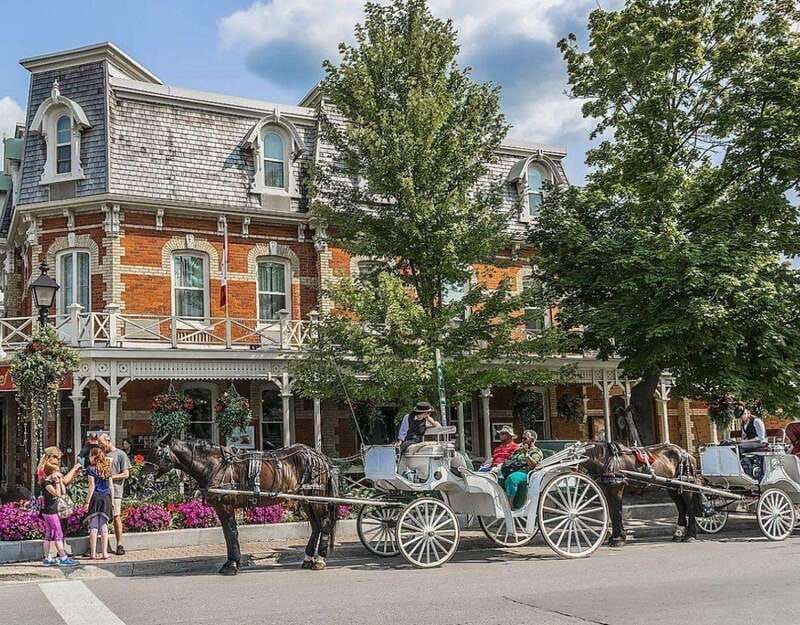 From Toronto: Niagara Falls Evening Tour With Boat Cruise - Who should book this tour?