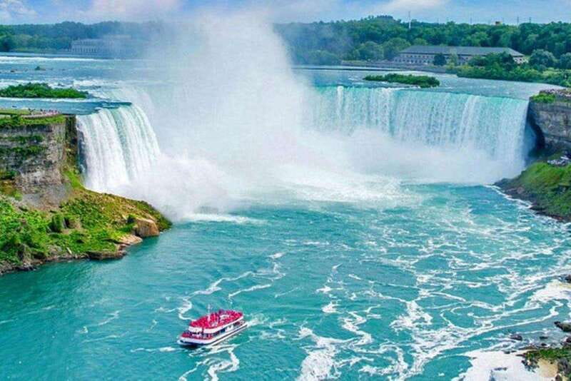 From Toronto: Niagara Falls Full-Day Tour - Floral Clock: a fast stop with a big photo payoff