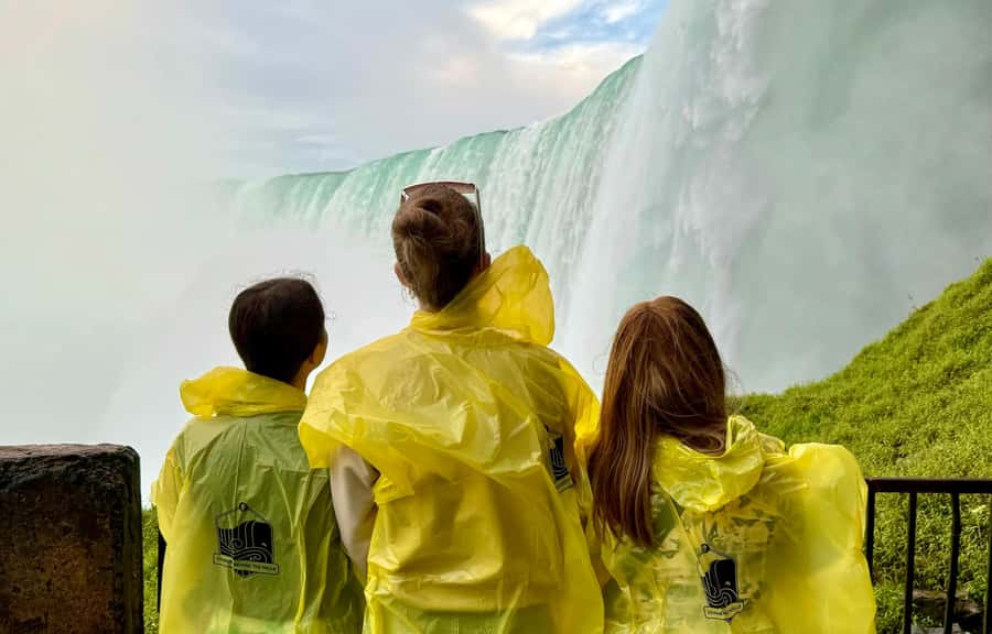 From Toronto: Niagara Falls Tour + Boat Ride and/or Journey - Who will enjoy this day trip most?