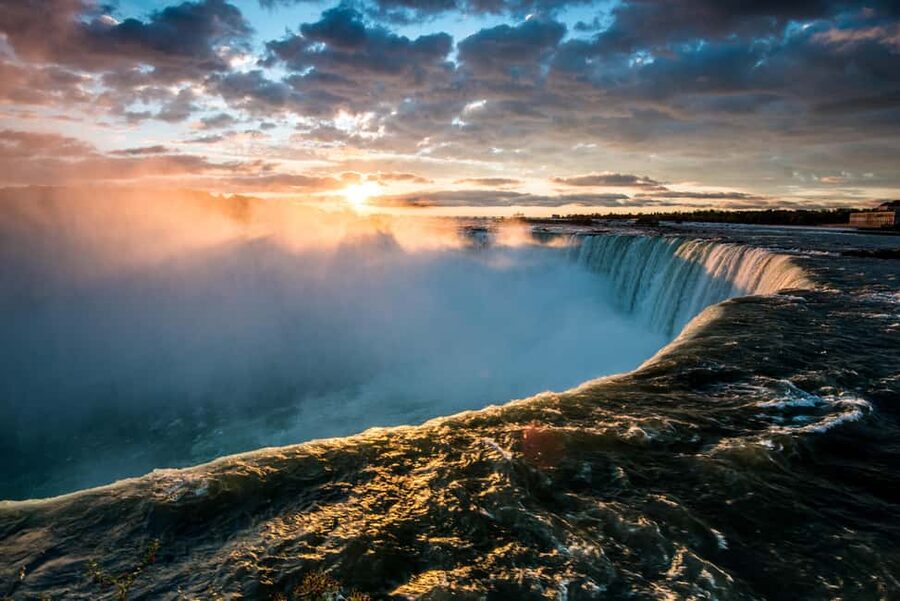 From Toronto: Niagara Falls Tour with Cruise & Maple Tasting - What the $124 price really includes