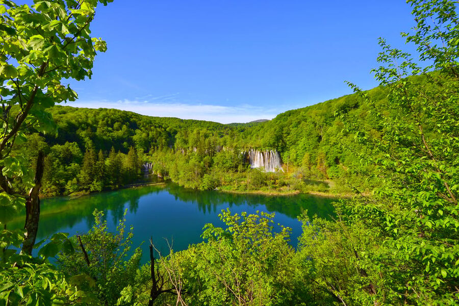 From Zadar: Plitvice Lakes Tour with Boat & Train Ride - The B route for a shorter park visit