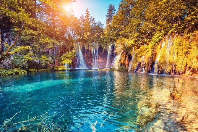 From Zagreb: Plitvice Lakes guided tour - The panoramic boat ride and electric train