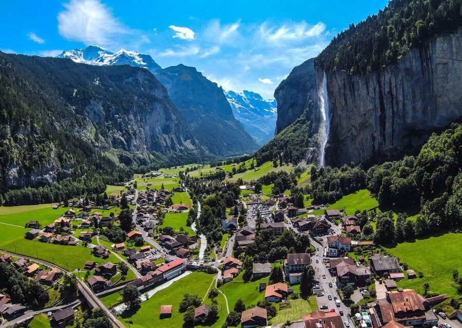 From Zurich: Waterfalls Valley & Aareschlucht Gorge Day Tour - Key points at a glance
