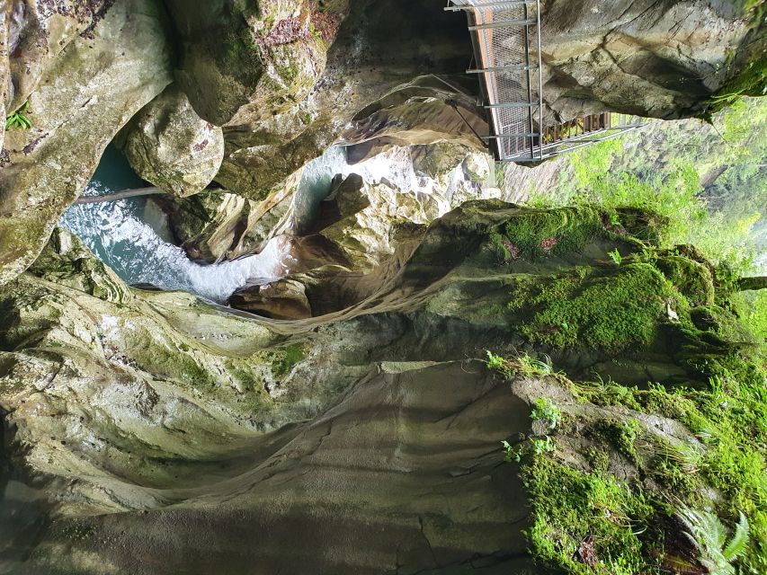 From Zurich: Waterfalls Valley & Aareschlucht Gorge Day Tour - Why this day trip works from Zurich