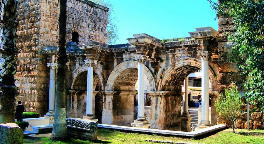 Full-Day Antalya City Tour & Düden Waterfall from Side - Guide service and the pace of the day