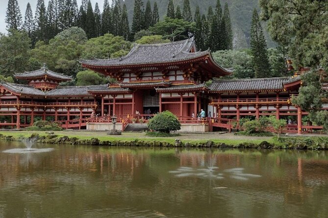 Full Day Oahu Tour with Byodo Temple & Waimea Waterfalls - Halona Blowhole and the southeast coast