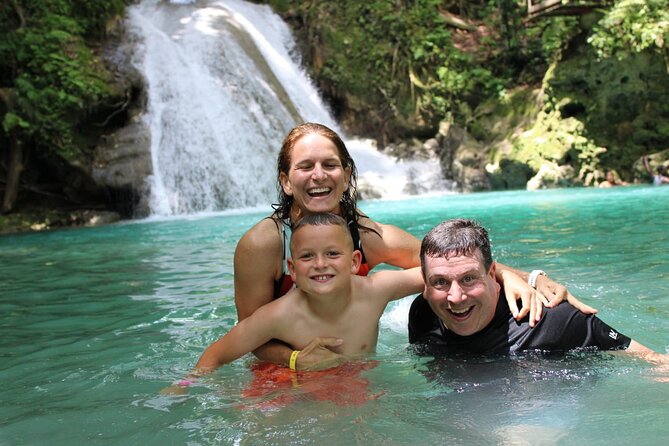 Full-Day Tour of Blue Hole and Dunn's River Falls, Including Fees - Two Jamaican water attractions in one long day