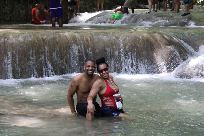 Full-Day Tour of Blue Hole and Dunn's River Falls, Including Fees - Timing, pickup, and cruise-port planning