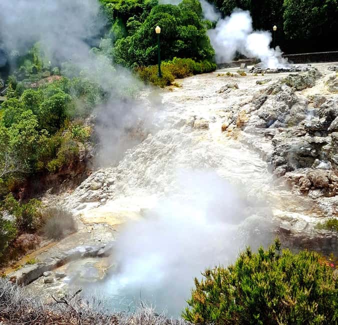 Furnas: Volcano Wonders, Tea Plantation & Waterfall Tour - Transport, group size, and comfort
