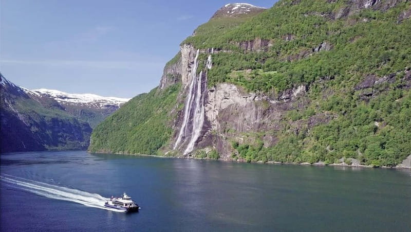 Geiranger: Fjord and Waterfalls Sightseeing Boat Trip - Wildlife, weather, and what you may actually see