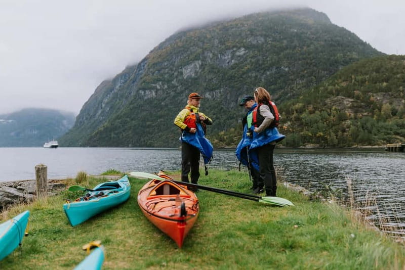 Geiranger: Kayak Tour with Waterfall Views - The Suitor and the sound of falling water