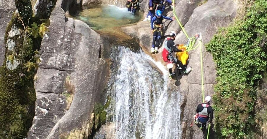 Gerês National Park Waterfalls and wolf village in 4x4 - Why the 4x4 changes the day