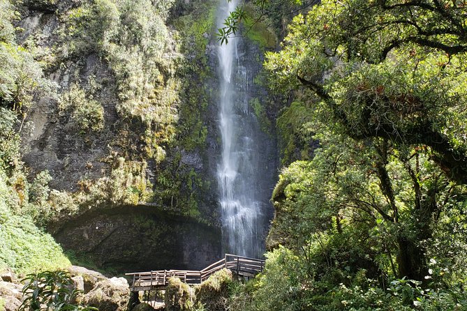 Giron Waterfall and Busa Lake - The Tarqui Valley adds more than a drive