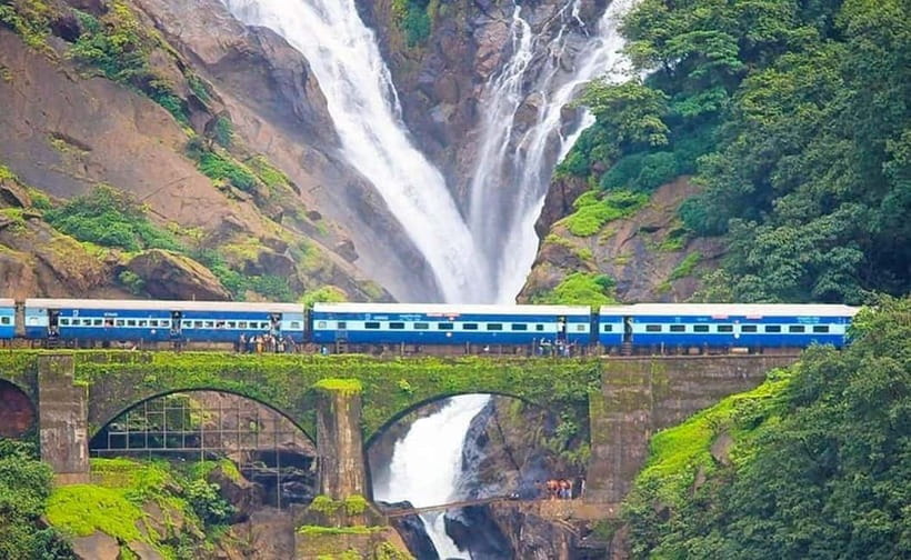 Goa: Dudhsagar Waterfall, Jeep Safari and Spice Plantation - A short Velha Goa stop on the way