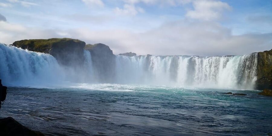 Godafoss Express Classy Round Trip Multiple Drop Off Choice - The guides and the tone of the trip